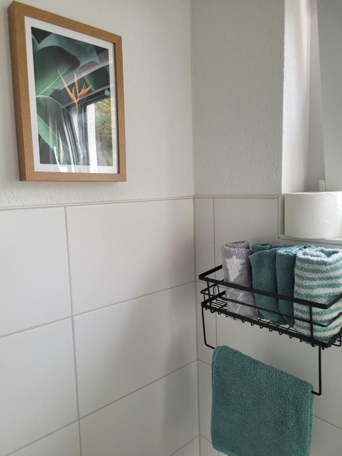 Lin'S Place - Private Room With Bath Near Fair Hannover Bagian luar foto